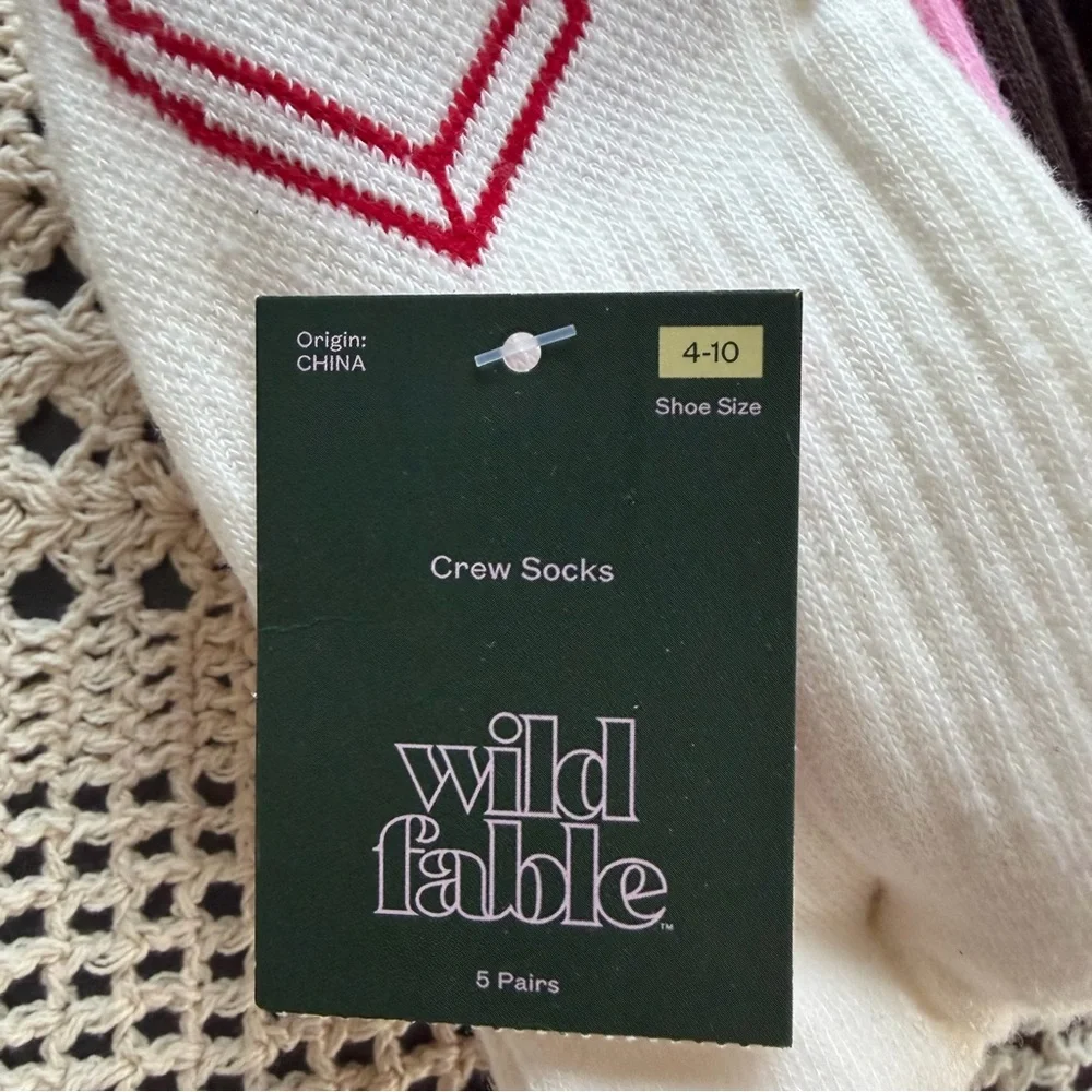 NEW 5 pairs of Wild Fable Valentines Day Socks Womens Size 4-10